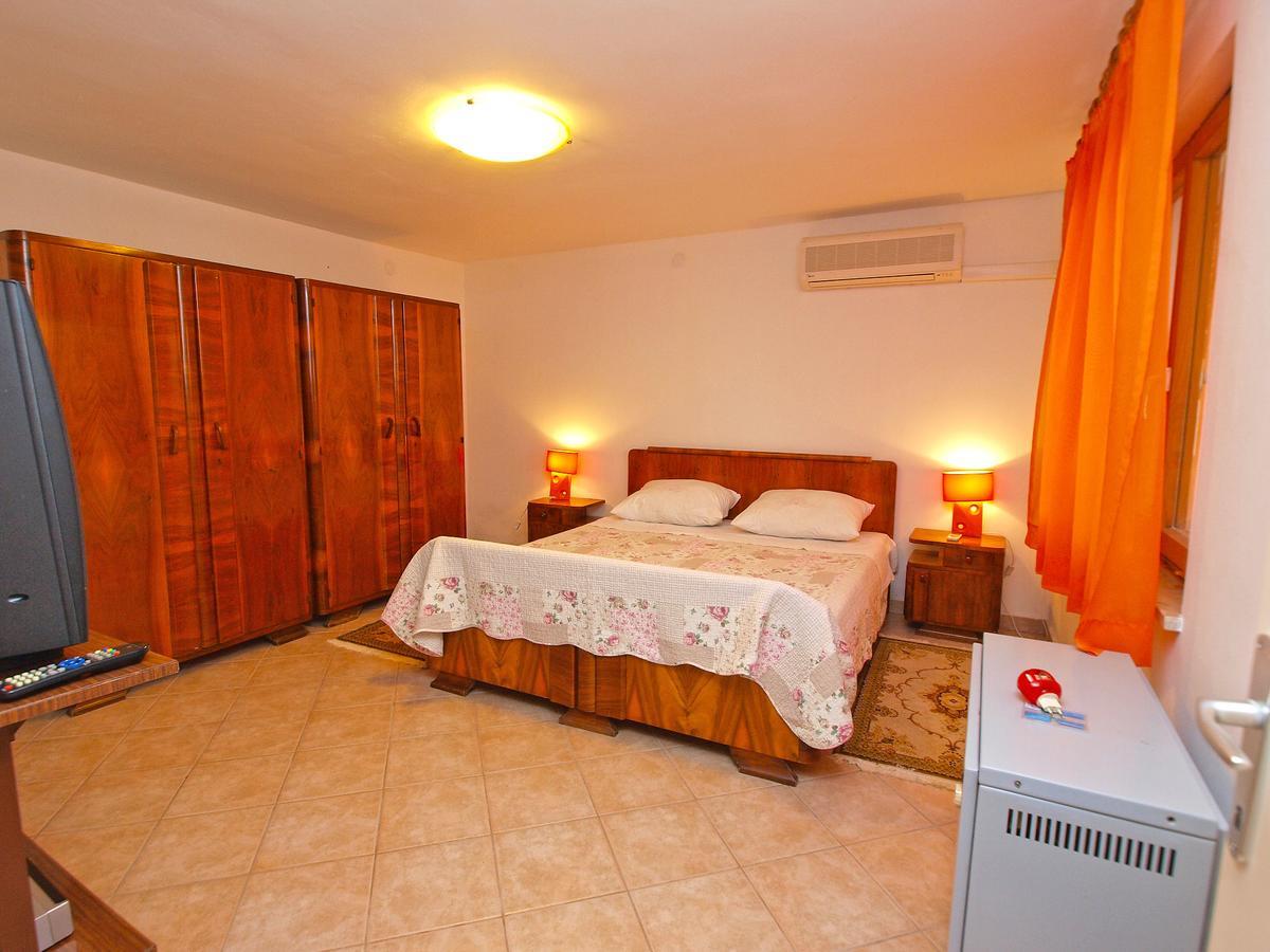 Apartments Ivan 41 Pula Exterior photo