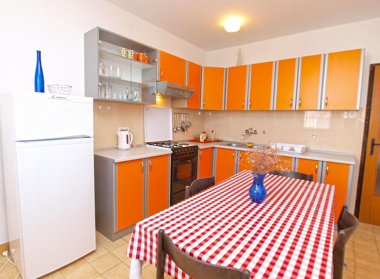 Apartments Ivan 41 Pula Exterior photo